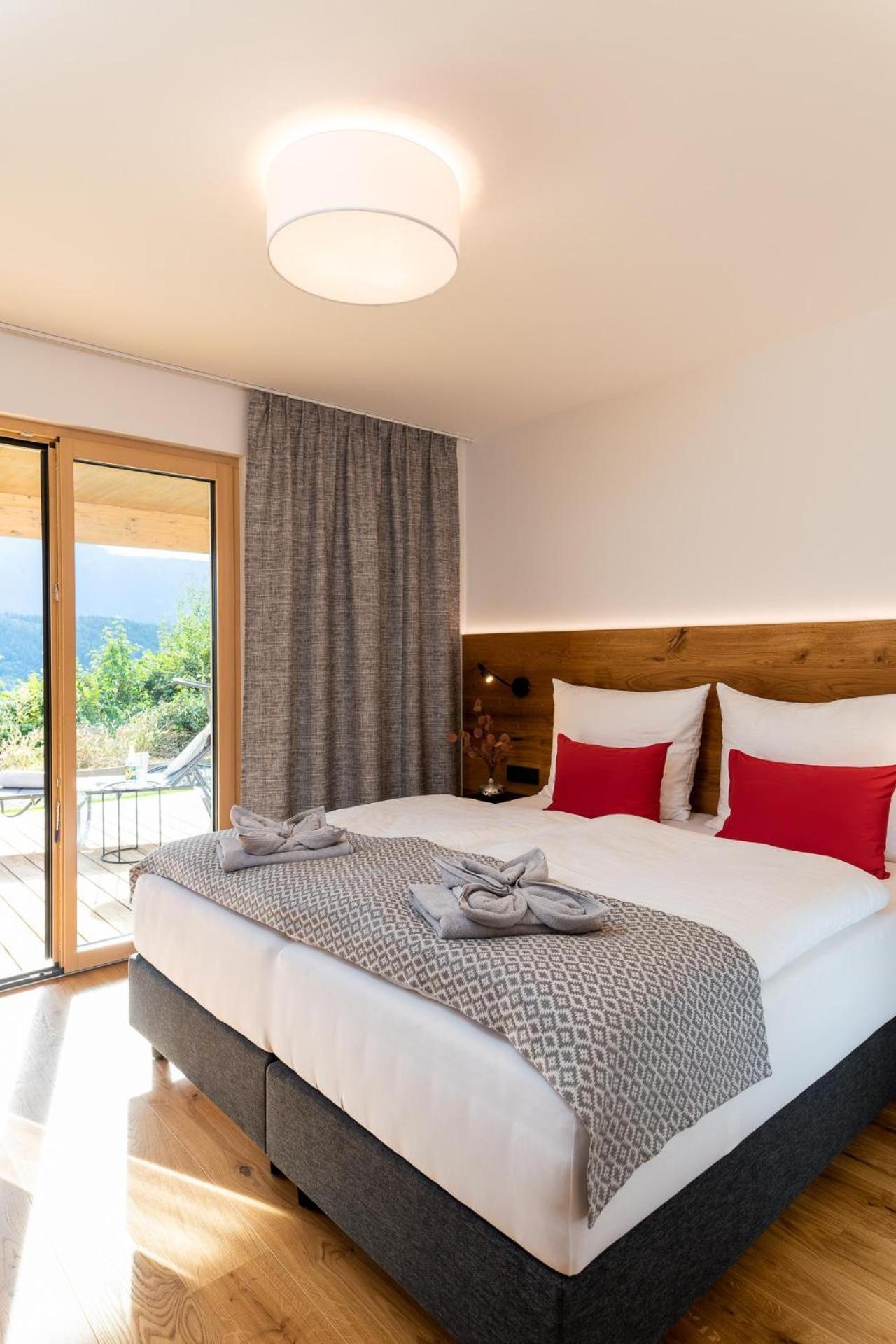 Chalet Seeblick มิลชตัทท์ ภายนอก รูปภาพ